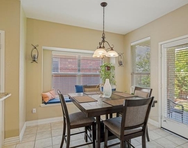 10017 Links Fairway Drive - Photo Thumbnail 8