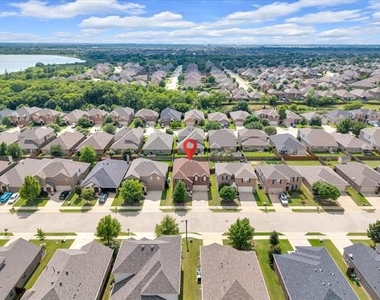 1820 Christopher Creek Drive - Photo Thumbnail 31