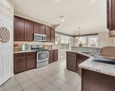 1820 Christopher Creek Drive - Photo Thumbnail 6