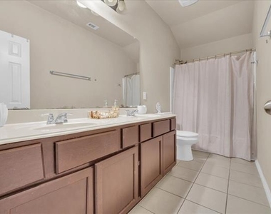 1820 Christopher Creek Drive - Photo Thumbnail 22