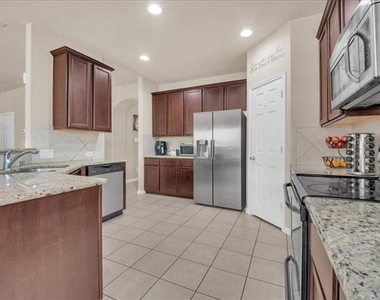 1820 Christopher Creek Drive - Photo Thumbnail 8