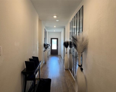 5507 Cavalcade Court - Photo Thumbnail 2