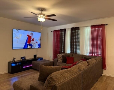 5507 Cavalcade Court - Photo Thumbnail 6
