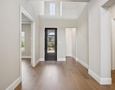 2521 Hampstead Lane - Photo Thumbnail 2
