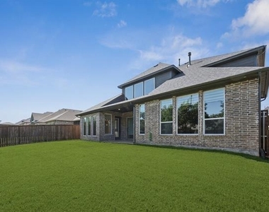 2521 Hampstead Lane - Photo Thumbnail 24