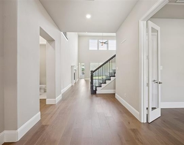 2521 Hampstead Lane - Photo Thumbnail 1
