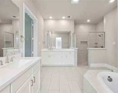 2521 Hampstead Lane - Photo Thumbnail 11