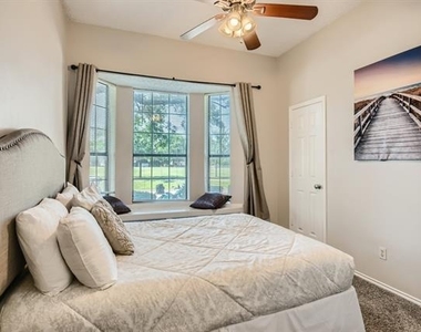 627 Meadowbrook Street - Photo Thumbnail 18