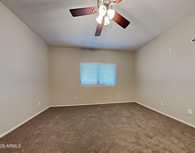 17573 W Lundberg Street - Photo Thumbnail 8