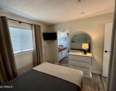 6703 E Calle De Las Estrellas -- - Photo Thumbnail 4