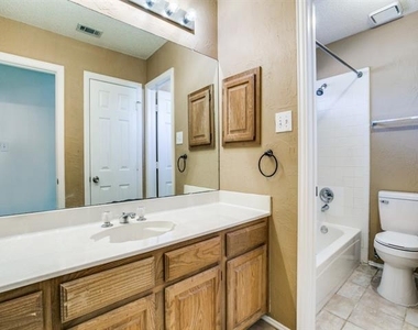 696 Allen Road - Photo Thumbnail 27