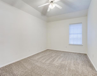 696 Allen Road - Photo Thumbnail 23