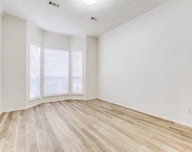 696 Allen Road - Photo Thumbnail 18