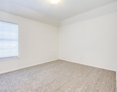 696 Allen Road - Photo Thumbnail 24