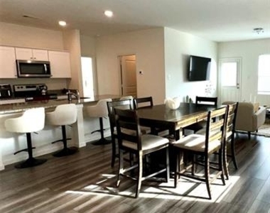 1725 Escondido Drive - Photo Thumbnail 1