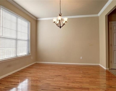 13393 Mondovi Drive - Photo Thumbnail 2