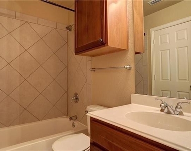 13393 Mondovi Drive - Photo Thumbnail 21