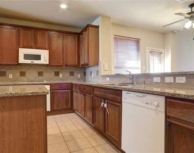 13393 Mondovi Drive - Photo Thumbnail 8
