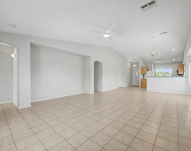 3442 S 96th Avenue - Photo Thumbnail 4
