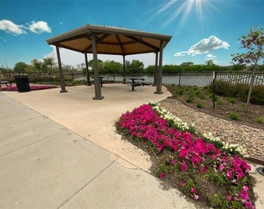 8248 Muscovy Drive - Photo Thumbnail 23