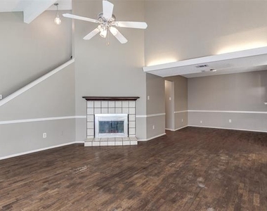 1633 San Francisco Street - Photo Thumbnail 7