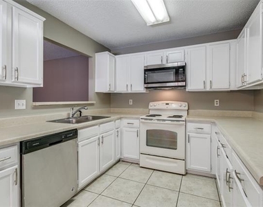1633 San Francisco Street - Photo Thumbnail 12