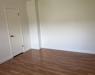 10833 W Santa Fe Drive - Photo Thumbnail 14