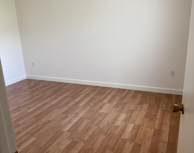 10833 W Santa Fe Drive - Photo Thumbnail 13