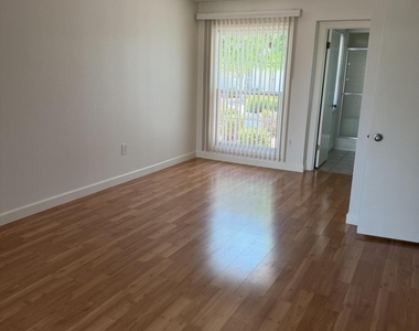 10833 W Santa Fe Drive - Photo Thumbnail 9