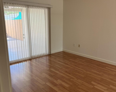 10833 W Santa Fe Drive - Photo Thumbnail 8
