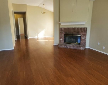 9290 Crimnson Court - Photo Thumbnail 4