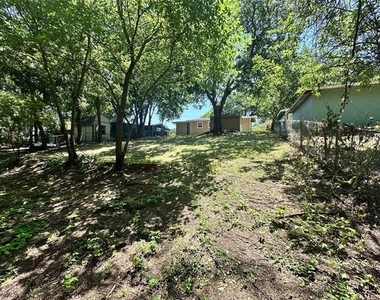 1234 S Brazos Street - Photo Thumbnail 16
