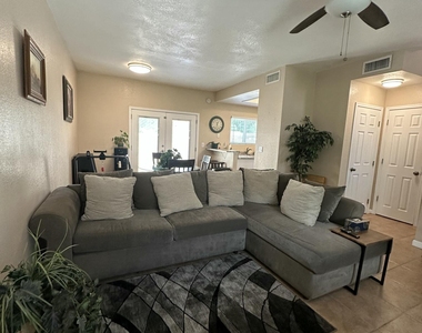 2941 N Oregon Street - Photo Thumbnail 3