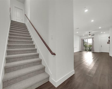 2717 Garden Gate Lane - Photo Thumbnail 20