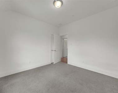 2717 Garden Gate Lane - Photo Thumbnail 26
