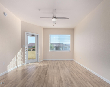 18416 N Cave Creek Road - Photo Thumbnail 16