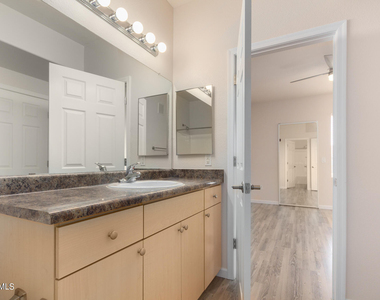 18416 N Cave Creek Road - Photo Thumbnail 14