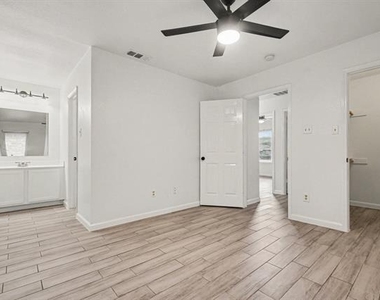 1417 Stillmeadow Drive - Photo Thumbnail 16