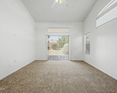 4432 E Meadow Drive - Photo Thumbnail 16