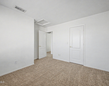 4432 E Meadow Drive - Photo Thumbnail 24