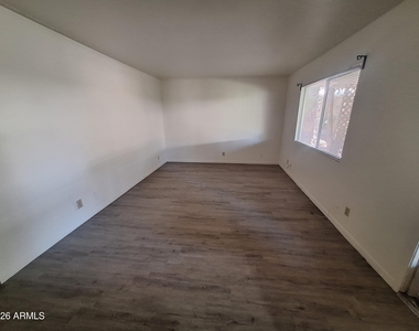 36 W Pasadena Avenue - Photo Thumbnail 1