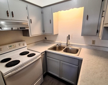 36 W Pasadena Avenue - Photo Thumbnail 6