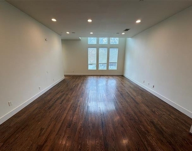 1600 N Haskell Avenue - Photo Thumbnail 5