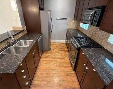 1600 N Haskell Avenue - Photo Thumbnail 7