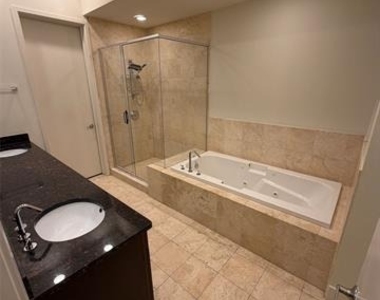 1600 N Haskell Avenue - Photo Thumbnail 14