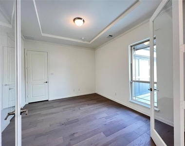 2821 Adon Springs Lane - Photo Thumbnail 16