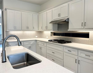 2821 Adon Springs Lane - Photo Thumbnail 13