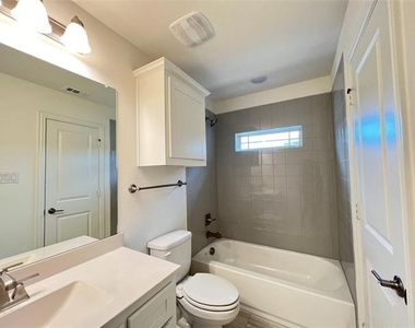 2821 Adon Springs Lane - Photo Thumbnail 27