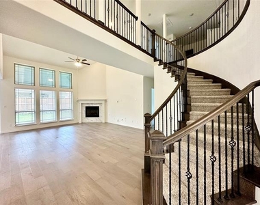 2821 Adon Springs Lane - Photo Thumbnail 4