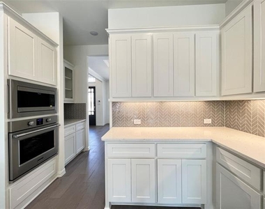 2821 Adon Springs Lane - Photo Thumbnail 12